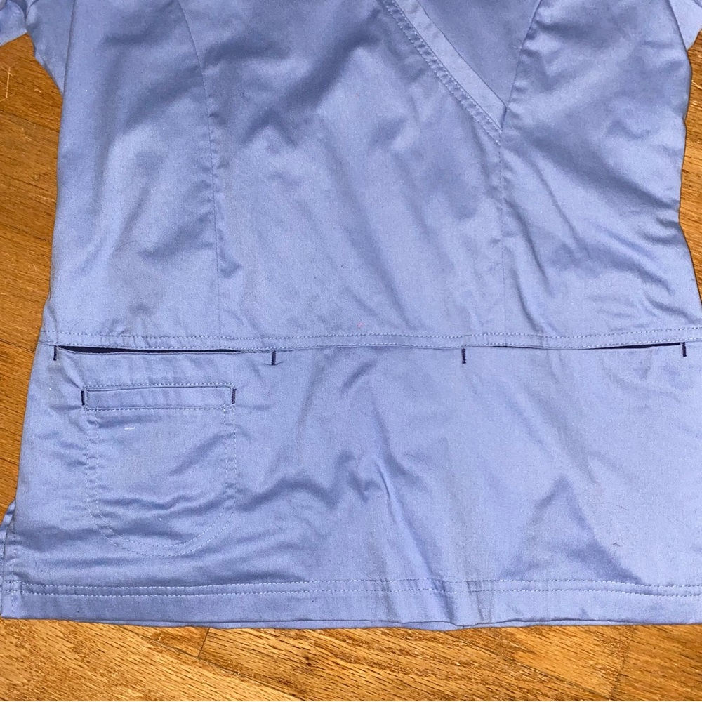 Ceil Blue Scrub Top - Picture 3 of 4